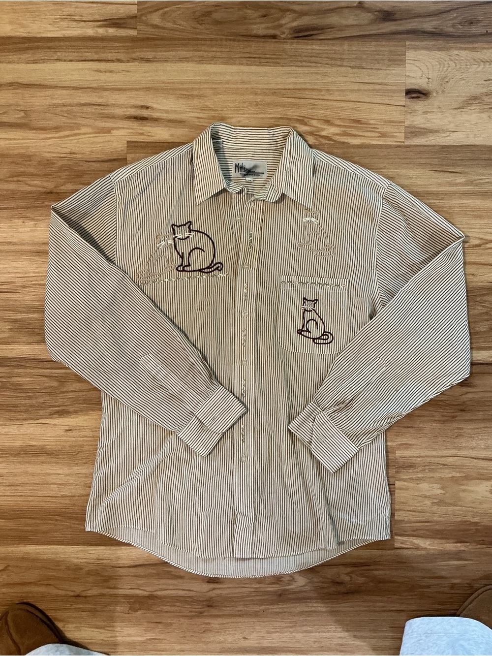 Women’s button down shirt with embroidered cats